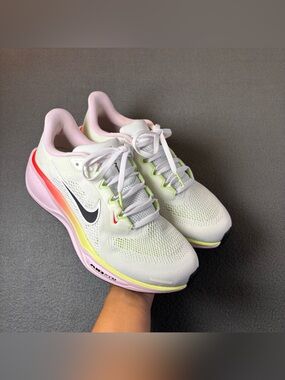 Nike Air Zoom Pegasus 41 Women's US 7